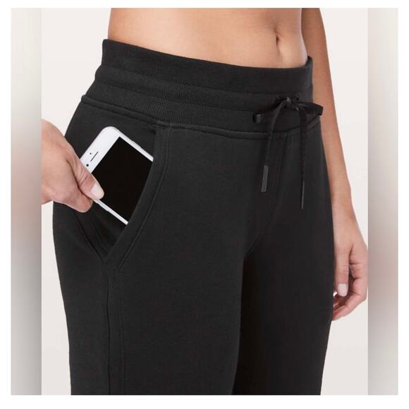 Lululemon Athletica Warm Down Joggers sweatpants Size 12 Faded Black - Picture 7 of 12